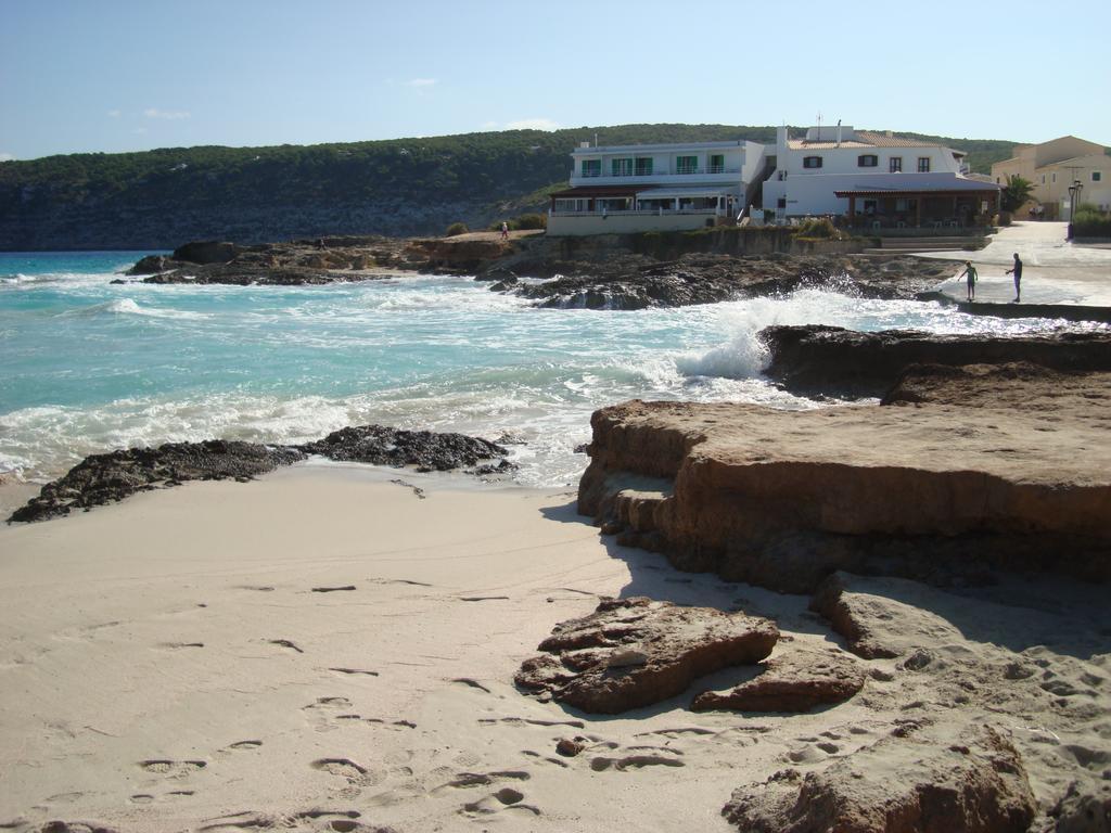 Hostal Rafalet Es Pujols Exterior foto