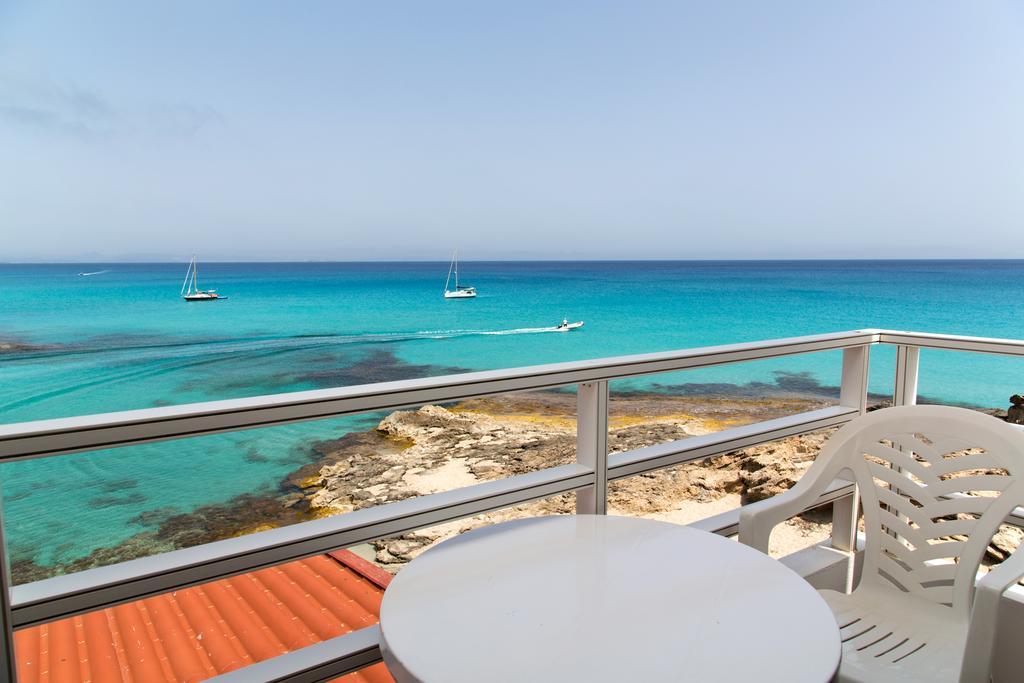 Hostal Rafalet Es Pujols Exterior foto