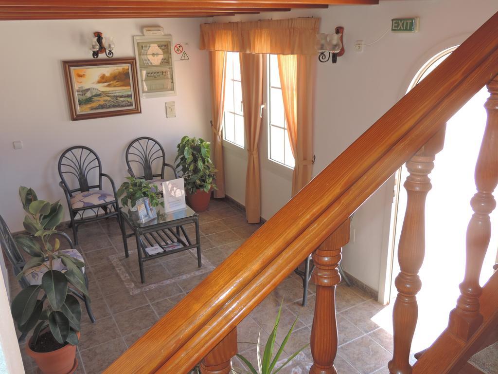 Hostal Rafalet Es Pujols Exterior foto